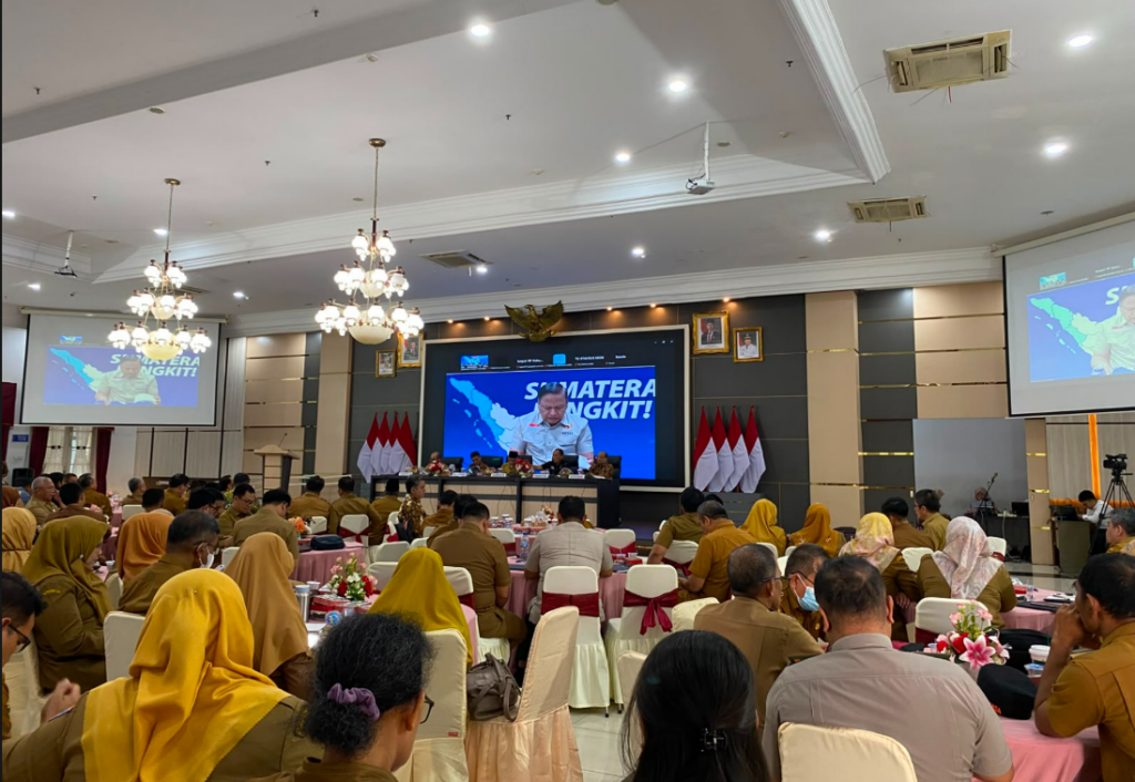 Rapat Koordinasi Monitoring dan Evaluasi Tambahan TKD Pemerintah Provinsi dan Kabupaten/Kota se-Sumatera Barat 2 image 5